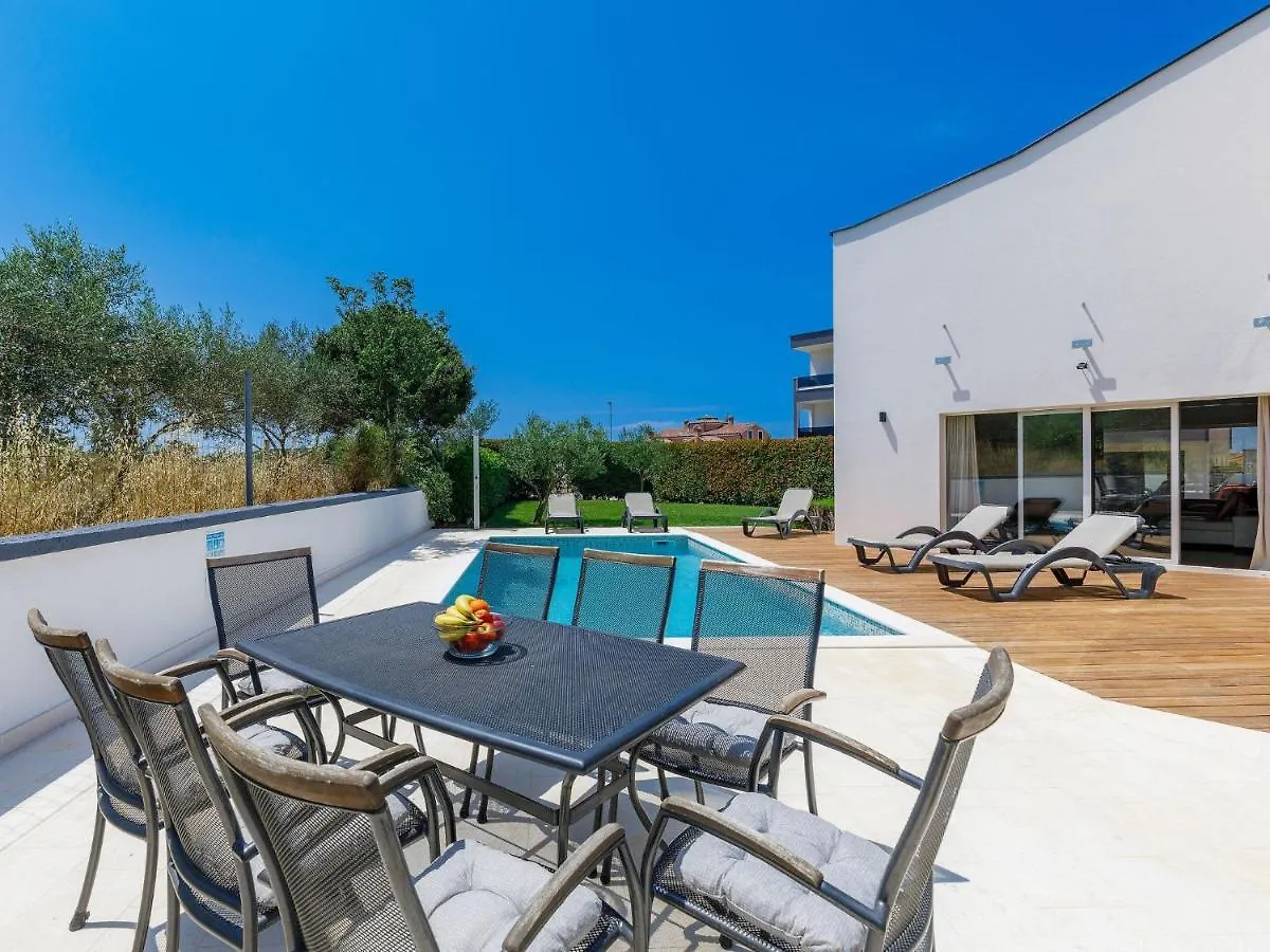 Holiday Home Lana By Interhome Banjole