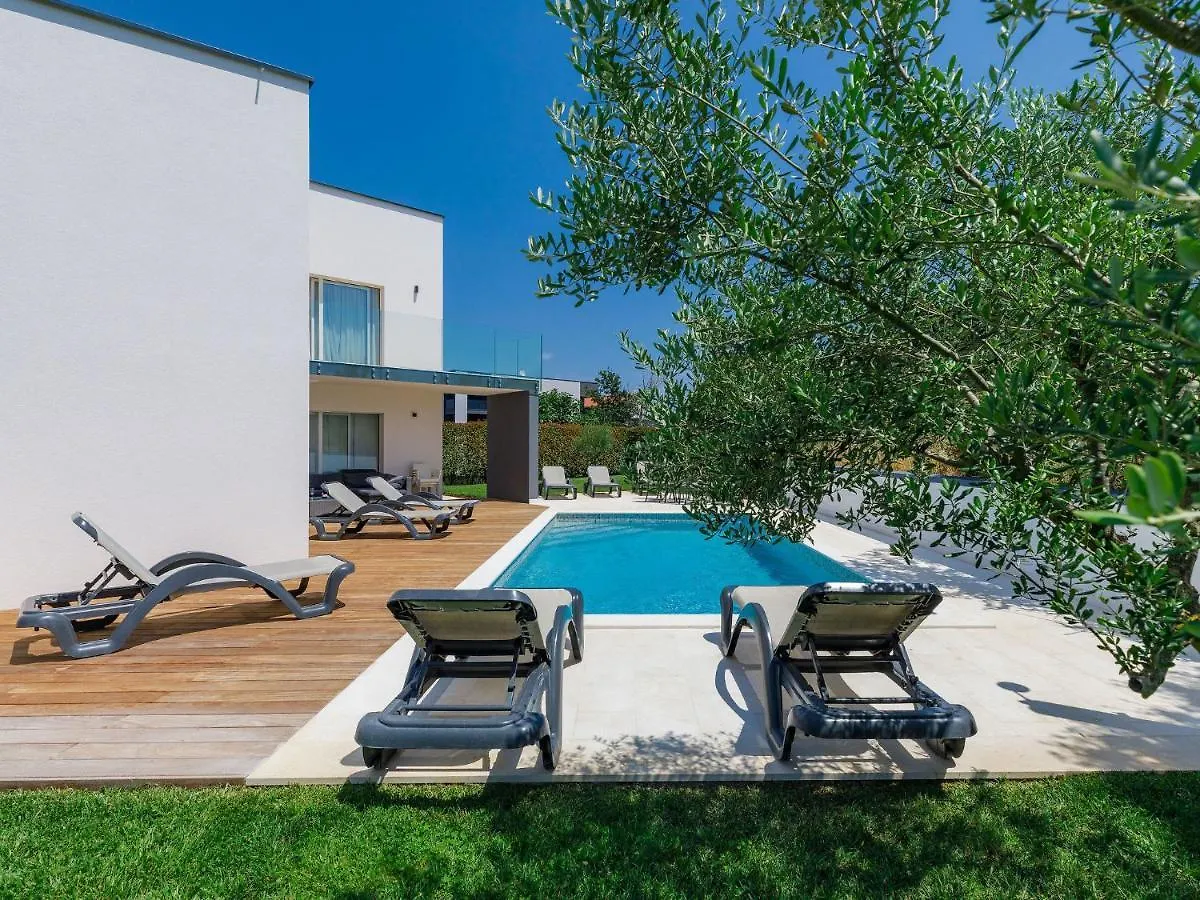 Holiday Home Lana By Interhome Banjole